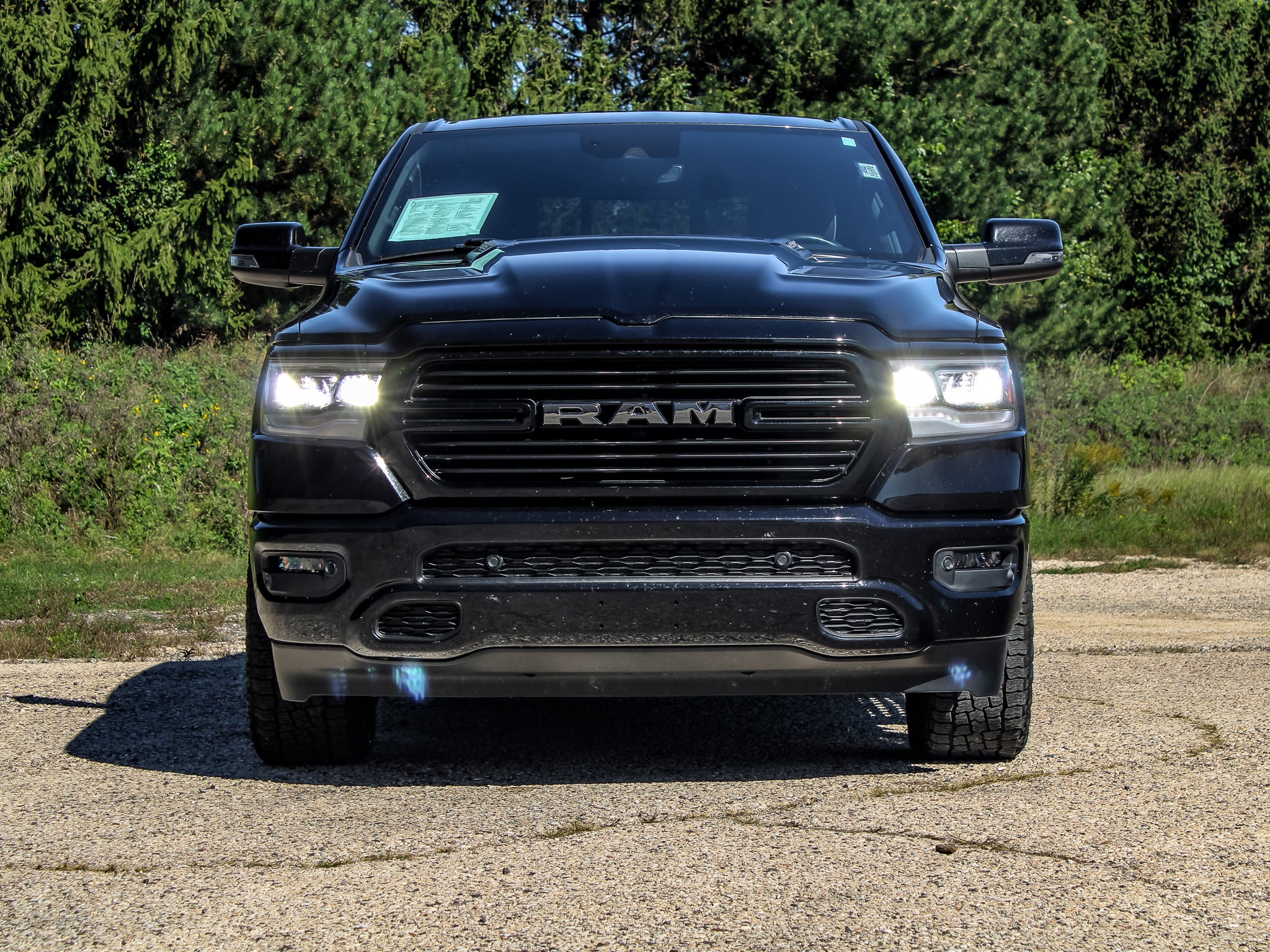2023 RAM 1500 Laramie Crew Cab 4x4 5'7" Box