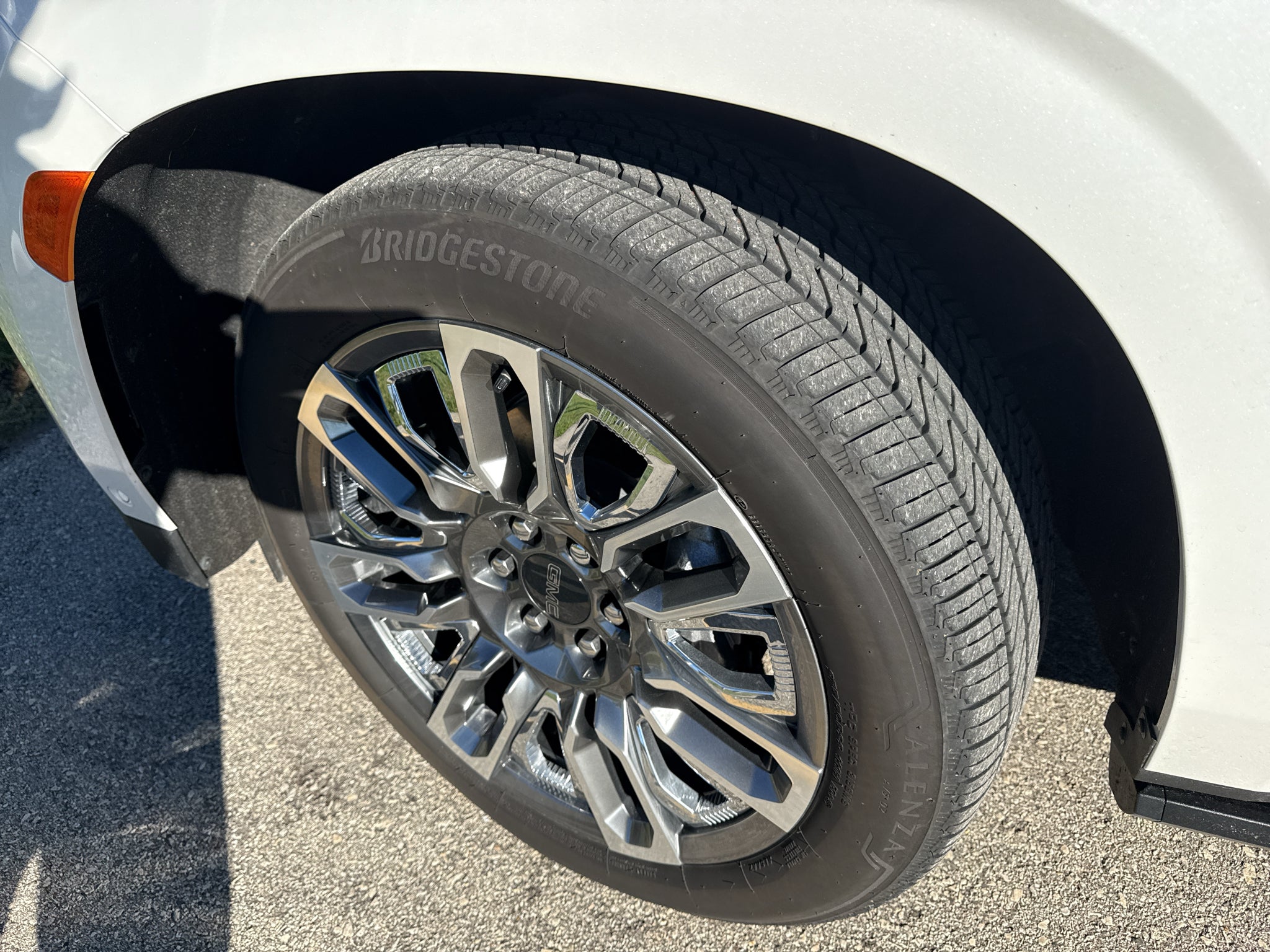 2024 GMC Yukon XL Denali Ultimate