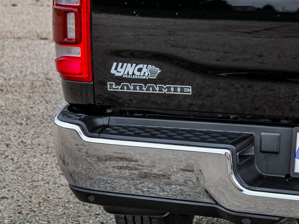 2021 RAM 2500 Laramie Crew Cab 4x4 6'4" Box