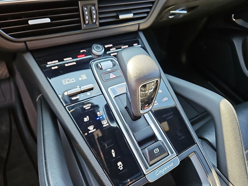 2021 Porsche Cayenne Coupe BASE