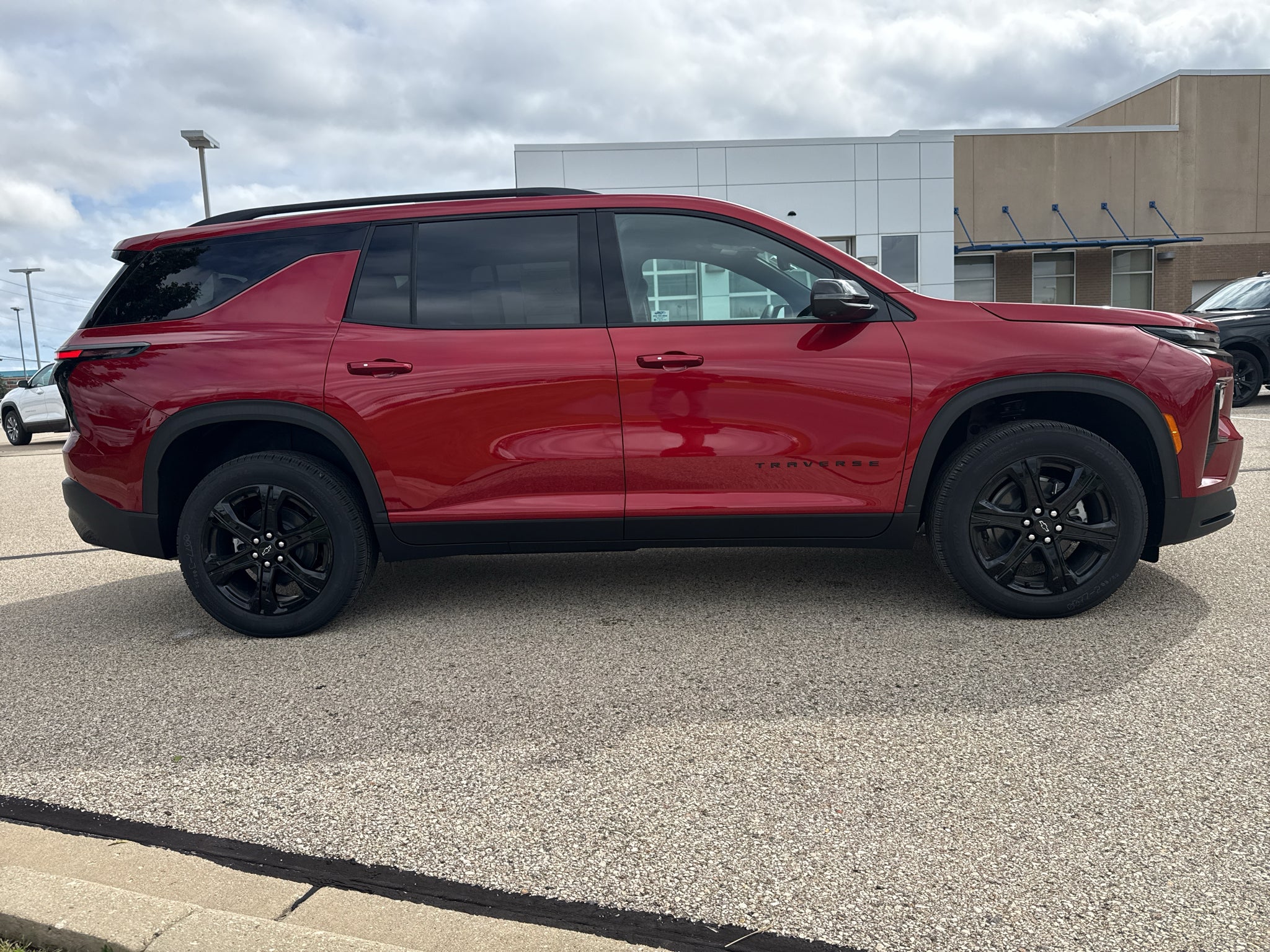 2027 Chevrolet Traverse LT
