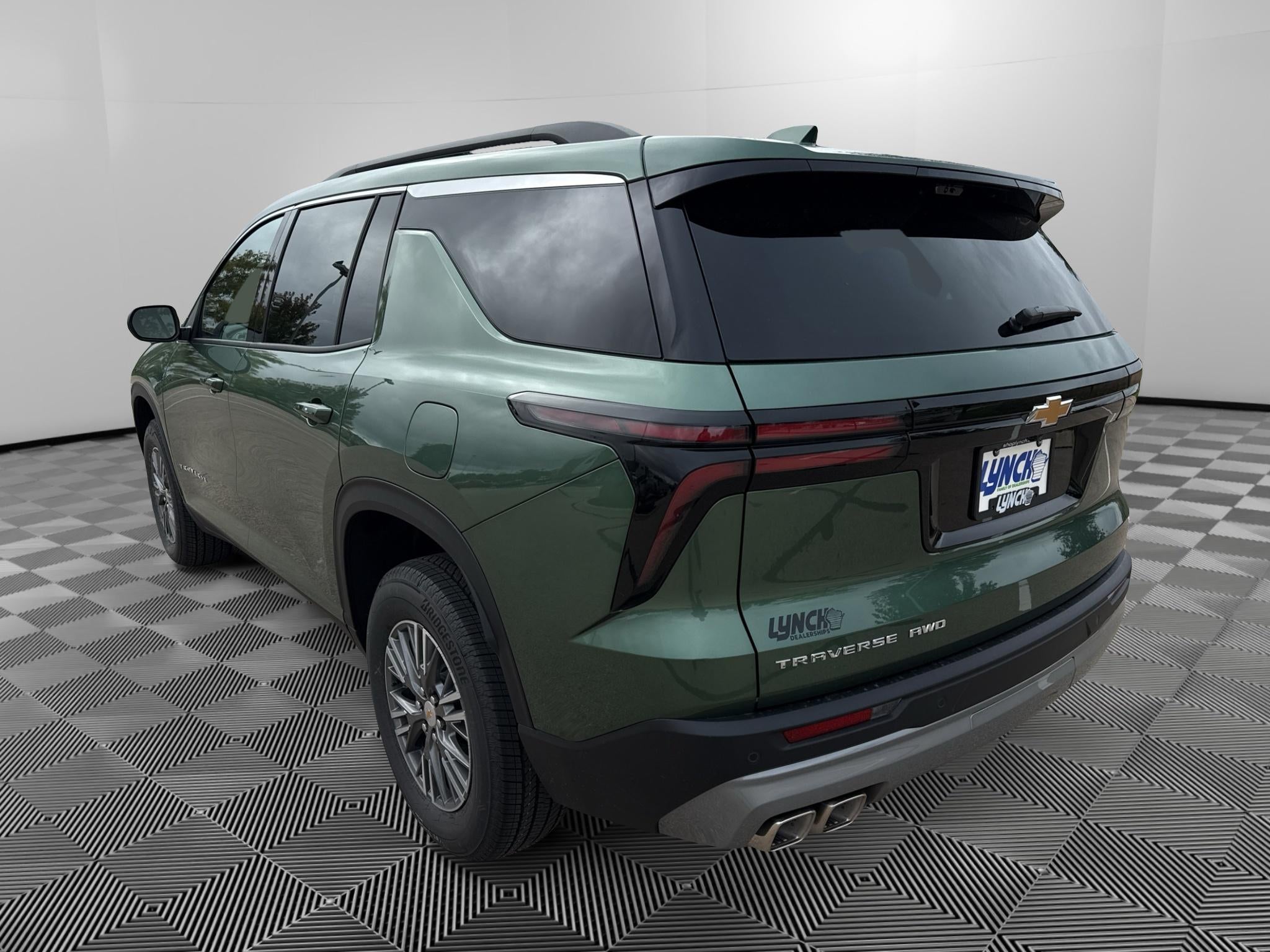 2027 Chevrolet Traverse LT