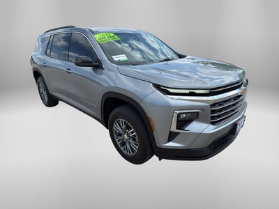 2025 Chevrolet Traverse LT