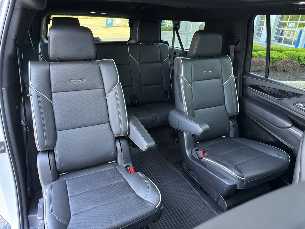 2022 Cadillac Escalade ESV Sport