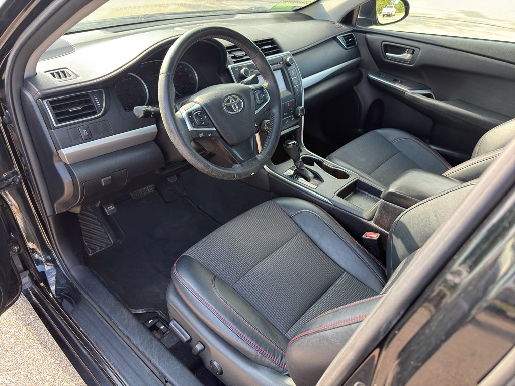 2016 Toyota Camry XLE
