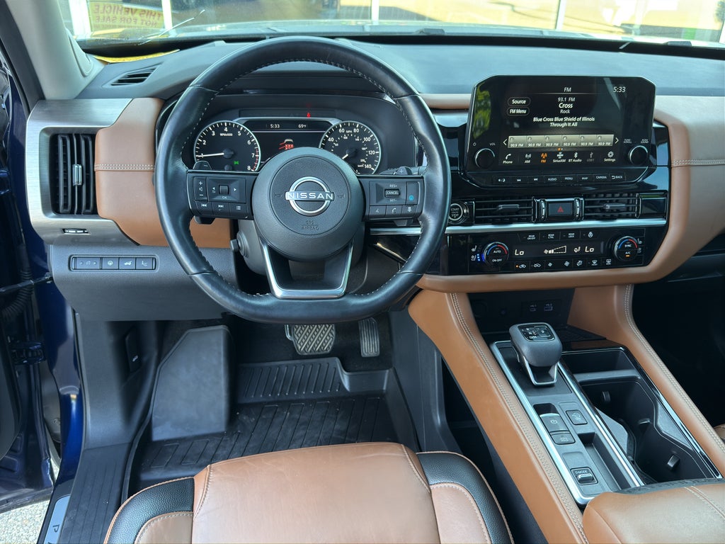 2023 Nissan Pathfinder Platinum