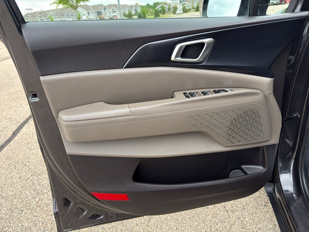 2025 Kia Carnival LXS