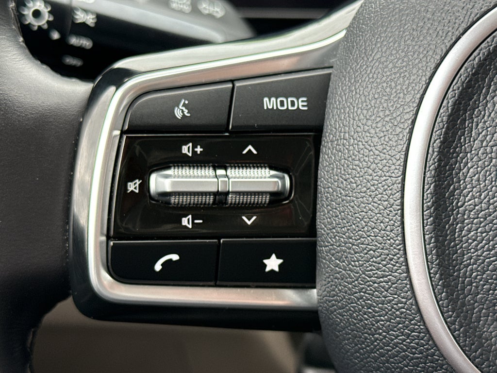 2025 Kia Carnival LXS
