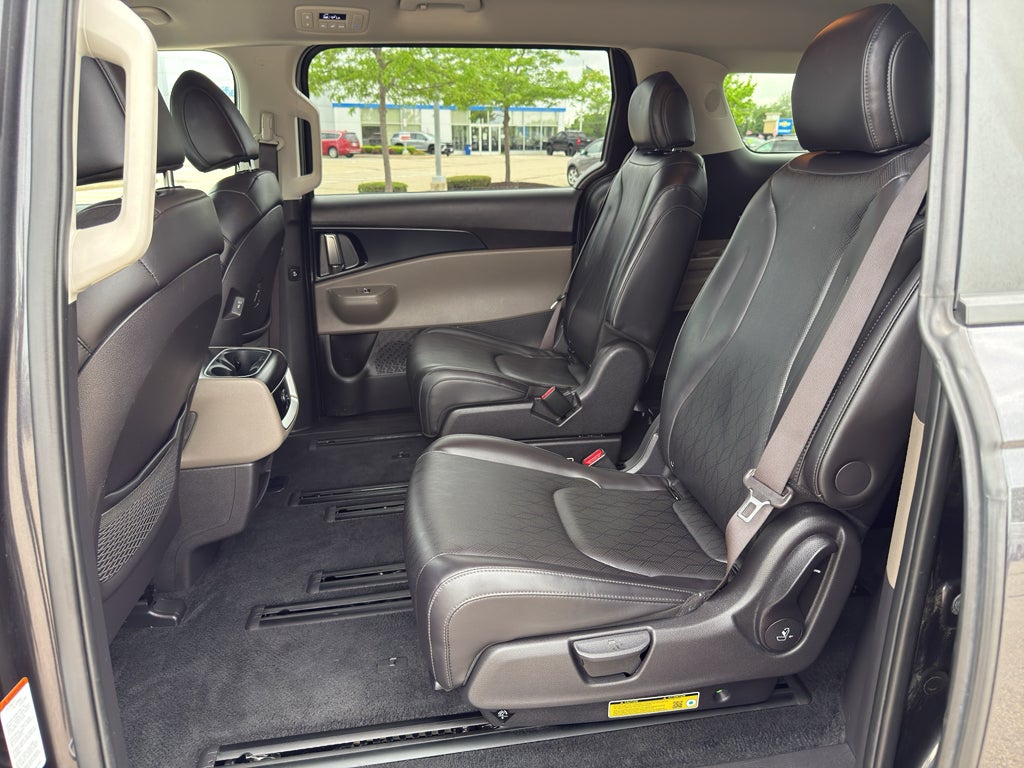 2025 Kia Carnival LXS