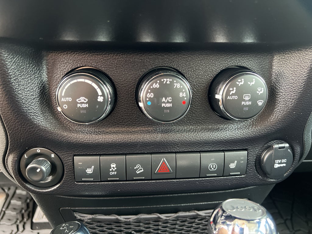 2017 Jeep Wrangler Unlimited Chief Edition