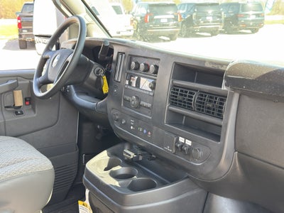 2025 Chevrolet Express Cutaway 3500 1WT