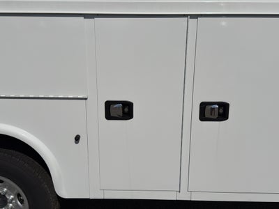 2025 Chevrolet Express Cutaway 3500 1WT
