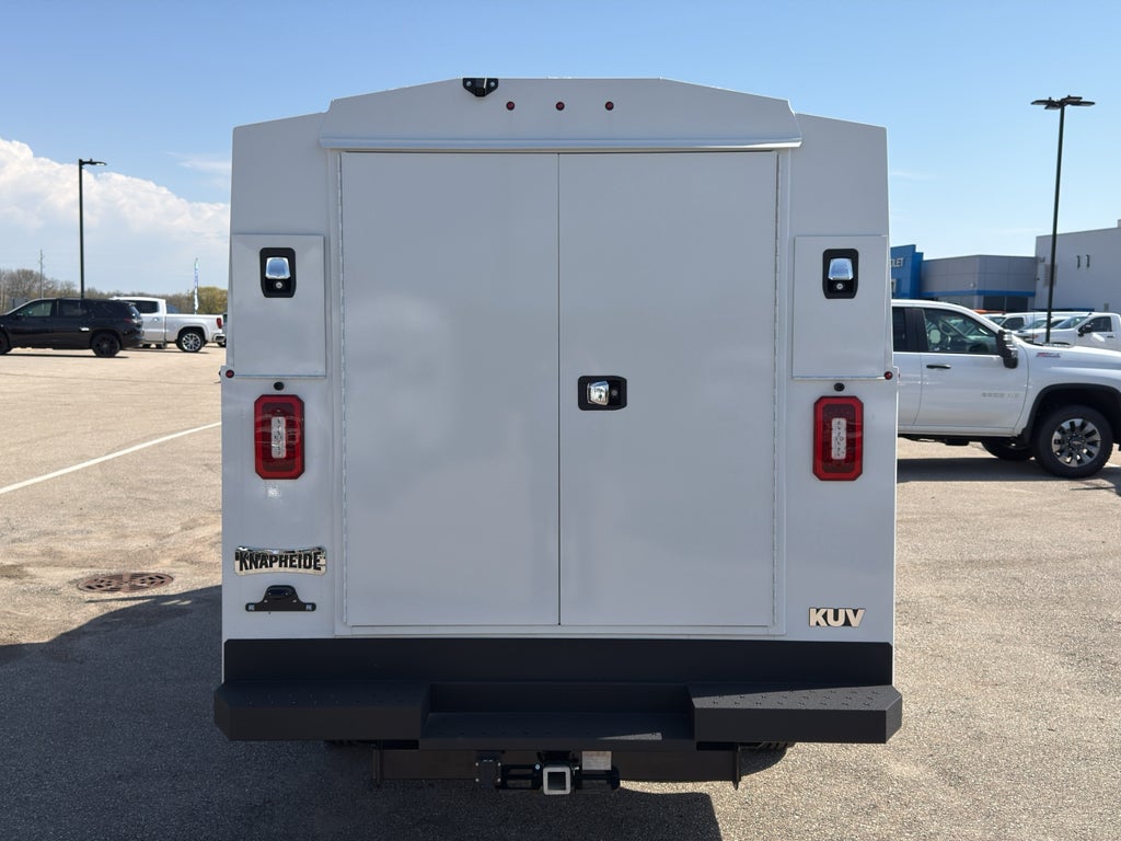 2025 Chevrolet Express Cutaway 3500 1WT