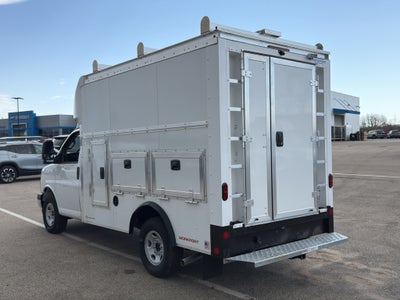 2025 Chevrolet Express Cutaway 3500 1WT
