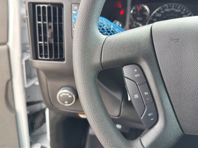 2025 Chevrolet Express Cutaway 3500 1WT