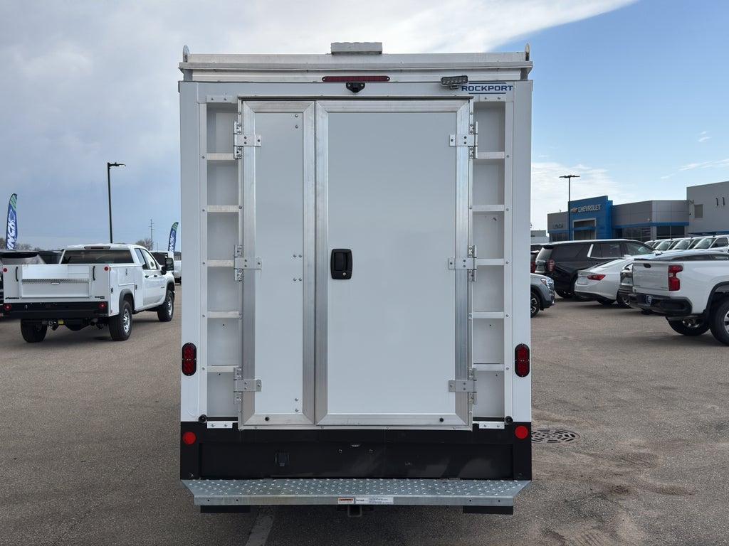 2025 Chevrolet Express Cutaway 3500 1WT