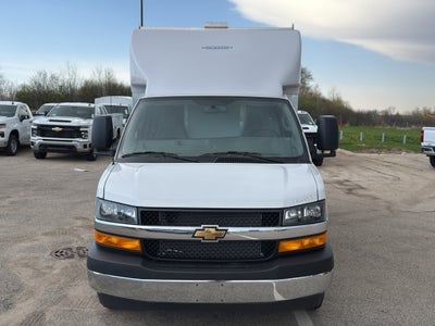 2025 Chevrolet Express Cutaway 3500 1WT