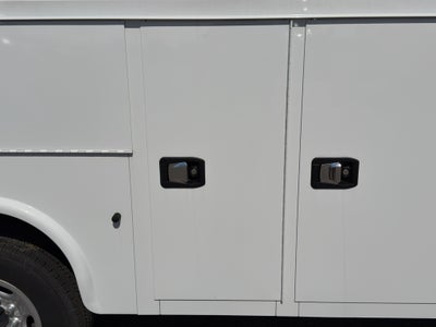 2025 Chevrolet Express Cutaway 3500 1WT