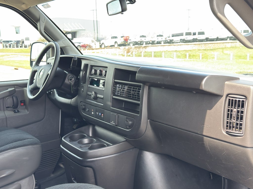 2024 Chevrolet Express Cargo 2500 WT