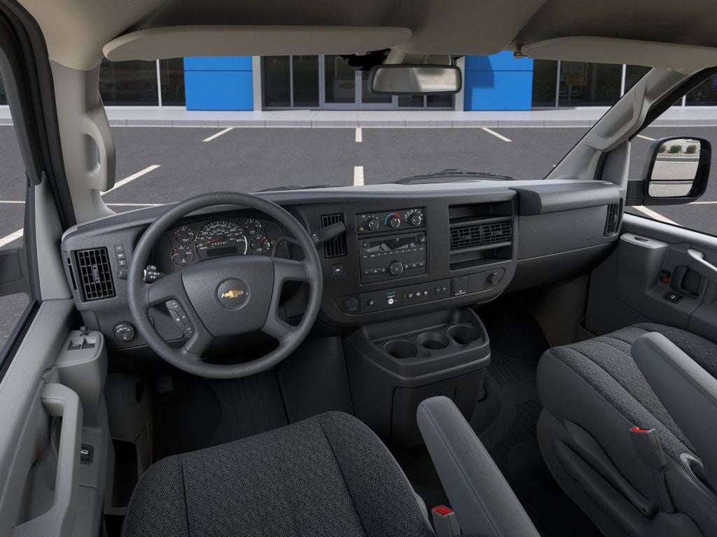2025 Chevrolet Express Cargo WT