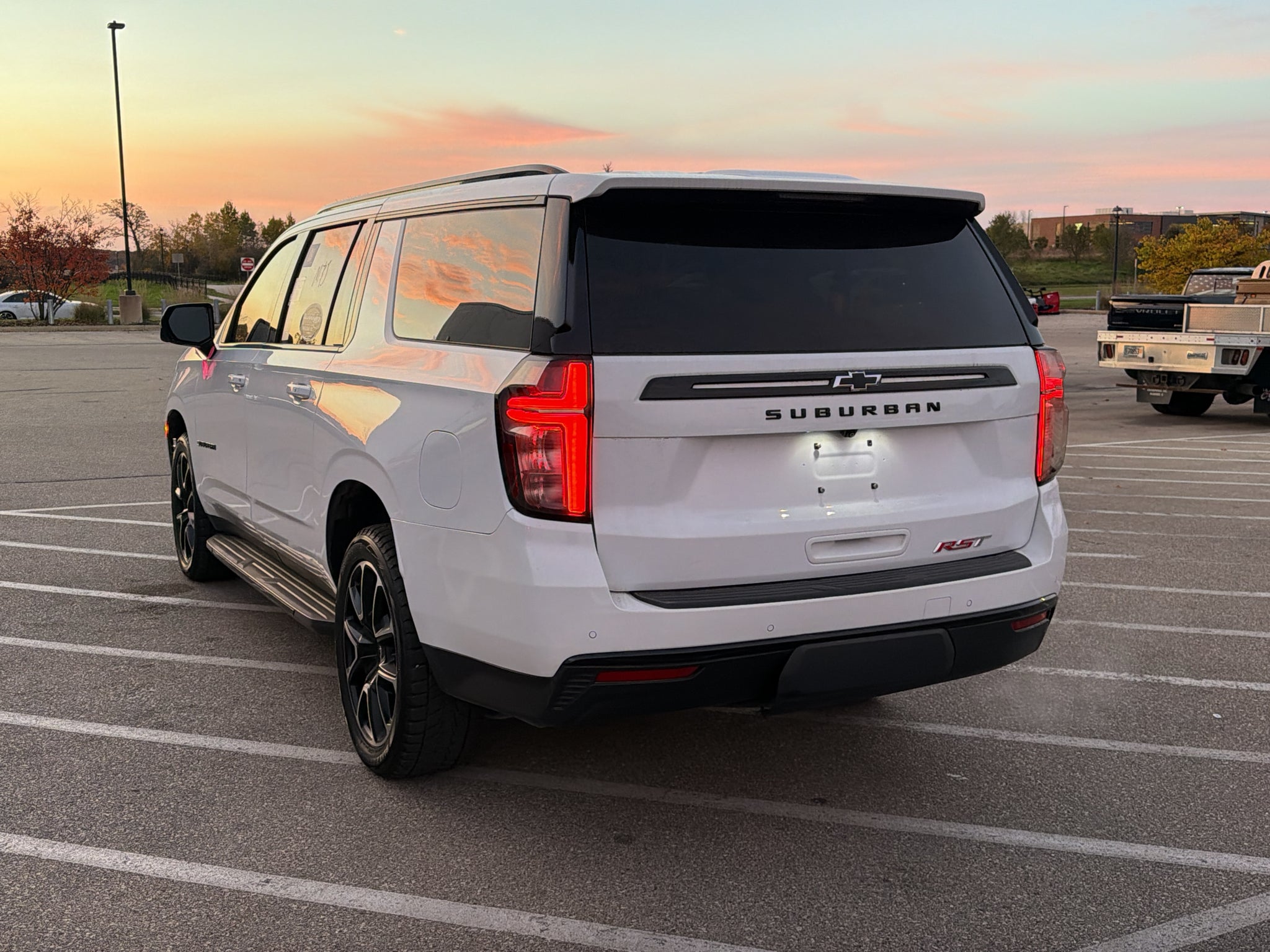 2024 Chevrolet Suburban RST