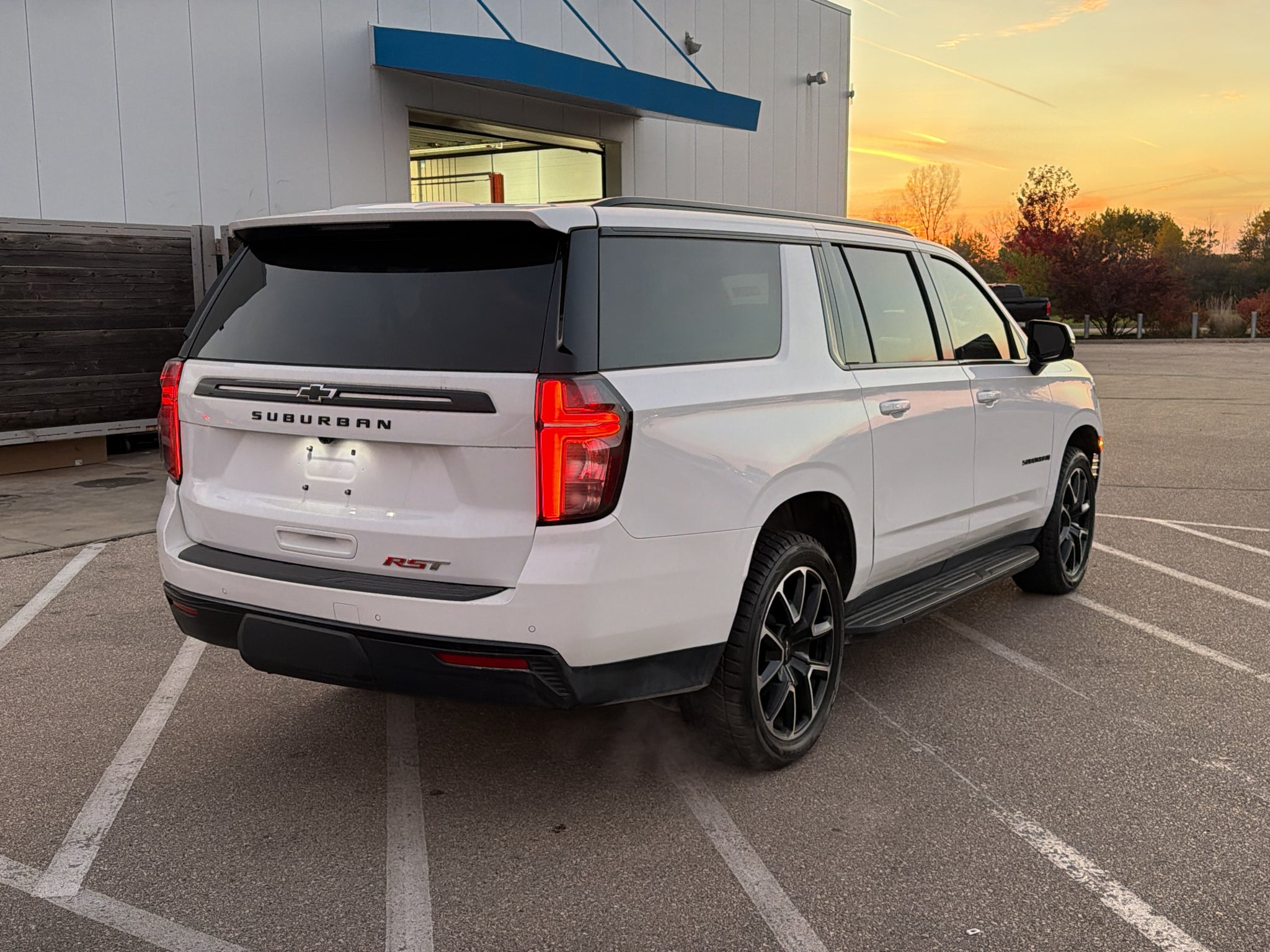 2024 Chevrolet Suburban RST