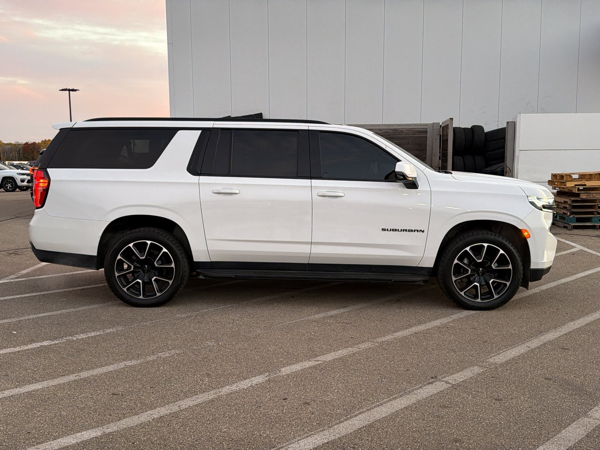 2024 Chevrolet Suburban RST
