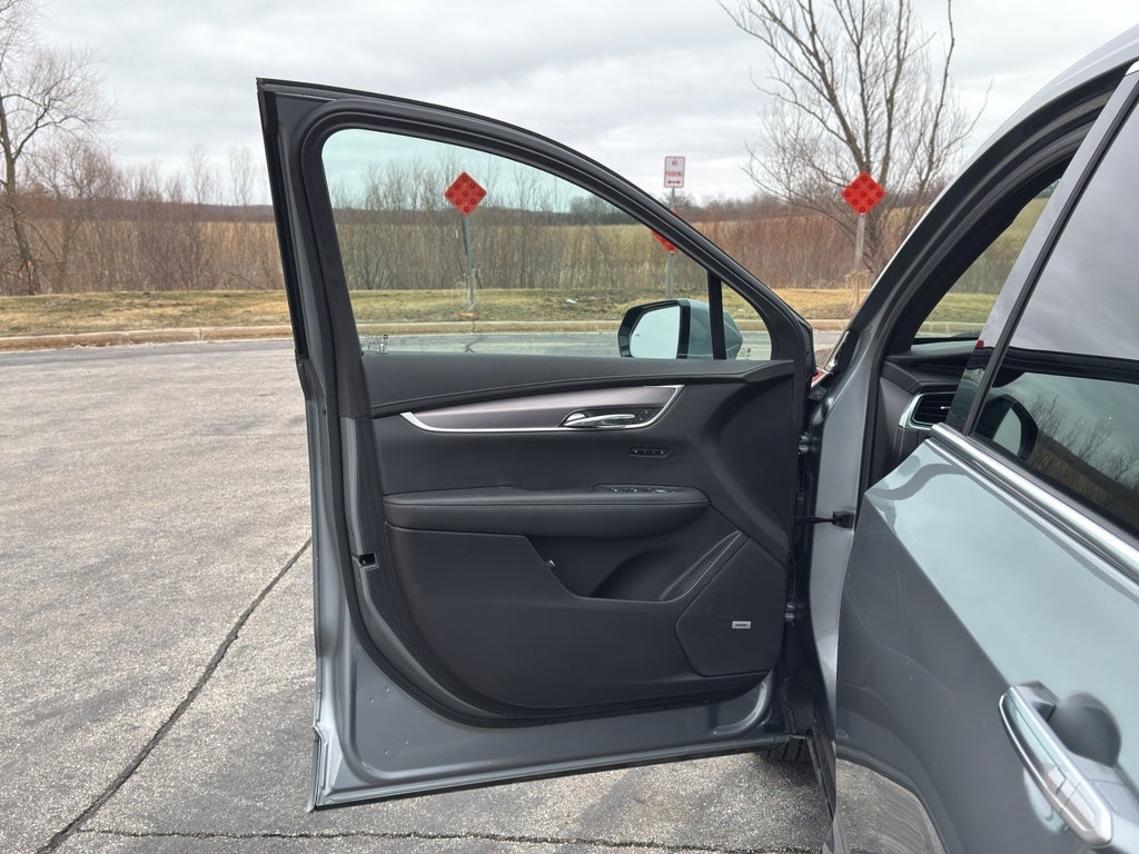 2024 Cadillac XT6 Luxury