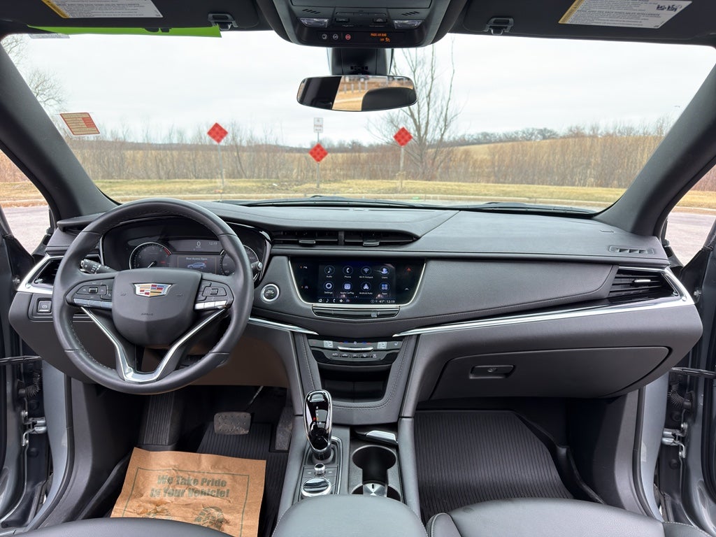 2024 Cadillac XT6 Luxury