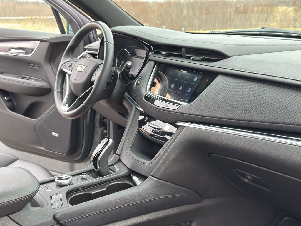 2024 Cadillac XT6 Luxury