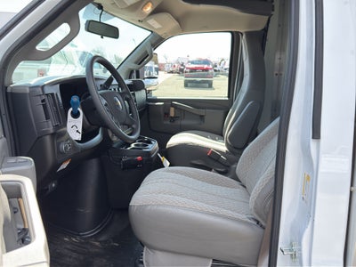 2025 Chevrolet Express Cutaway 3500 1WT