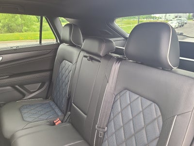 2024 Volkswagen Atlas Cross Sport 2.0T SEL Premium R-Line