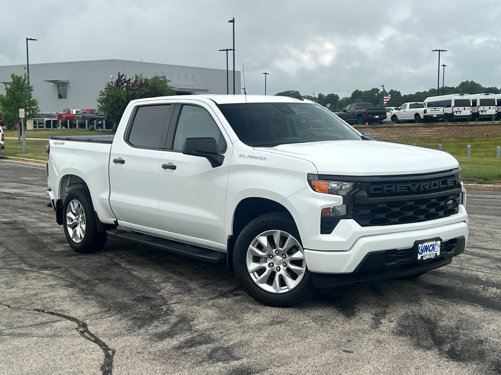 2022 Chevrolet Silverado 1500 Custom