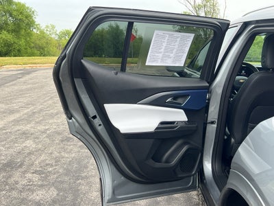 2025 Chevrolet Equinox EV LT