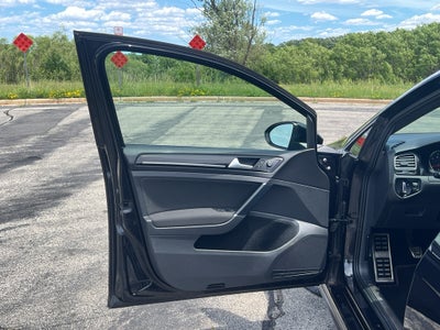 2017 Volkswagen Golf GTI S