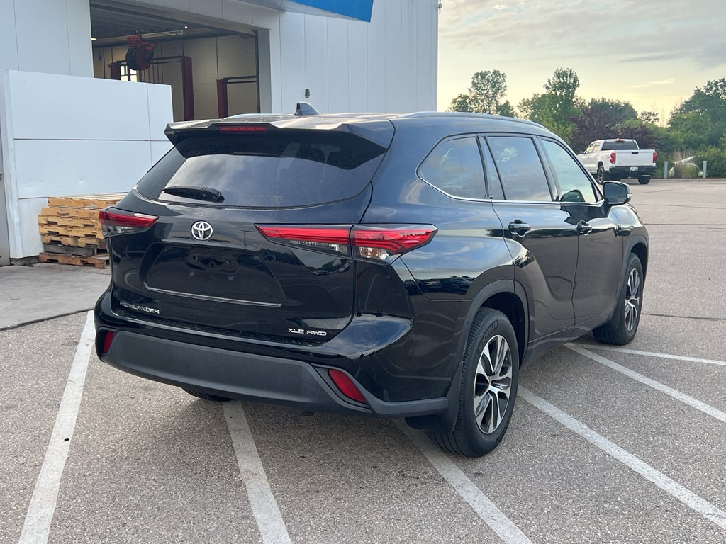 2022 Toyota Highlander XLE