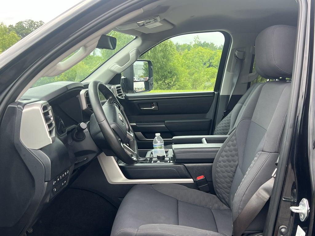 2023 Toyota Tundra 4WD SR5