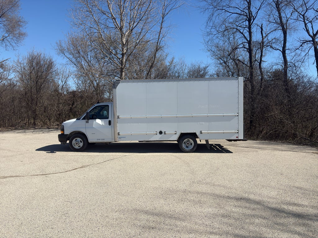 2022 GMC Savana 3500 Base 177 in. WB