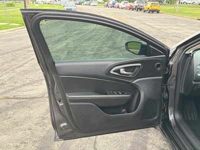 2015 Chrysler 200 C