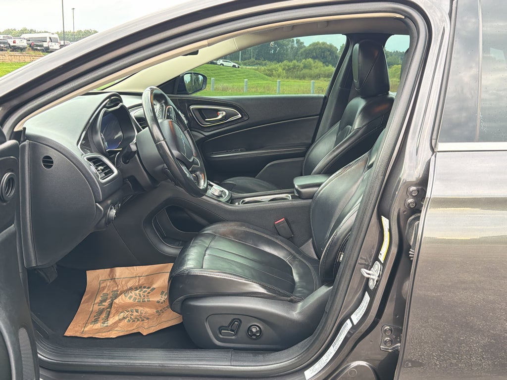 2015 Chrysler 200 C