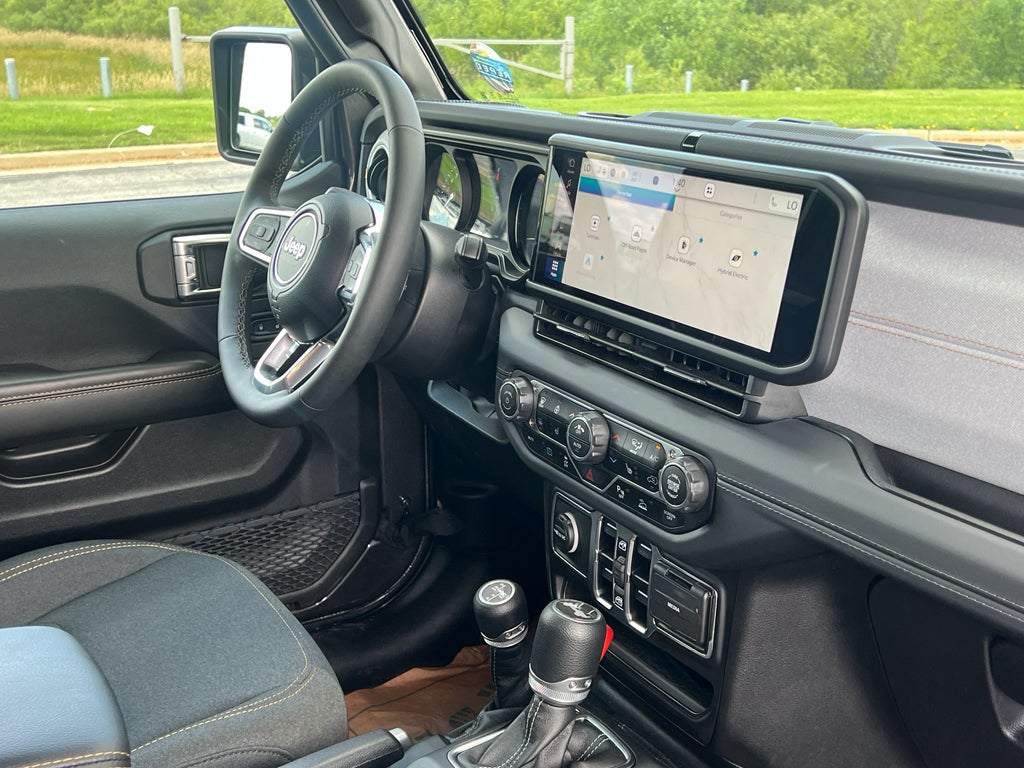 2025 Jeep Wrangler 4xe Sahara