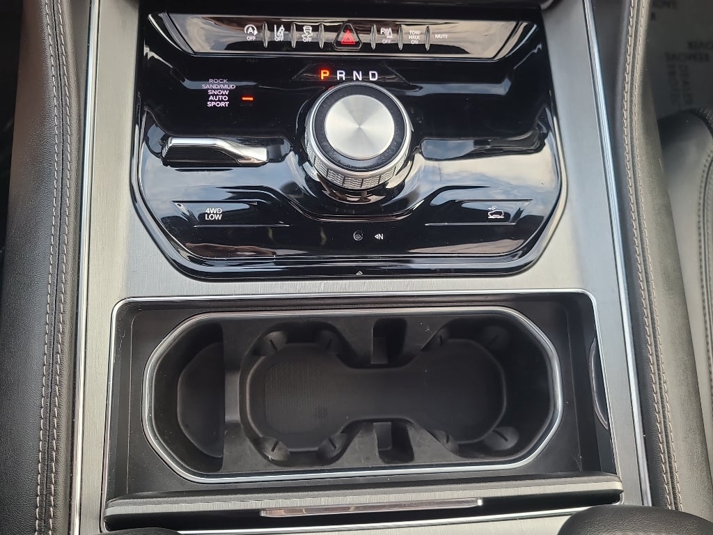 2024 Jeep Wagoneer Series II Carbide