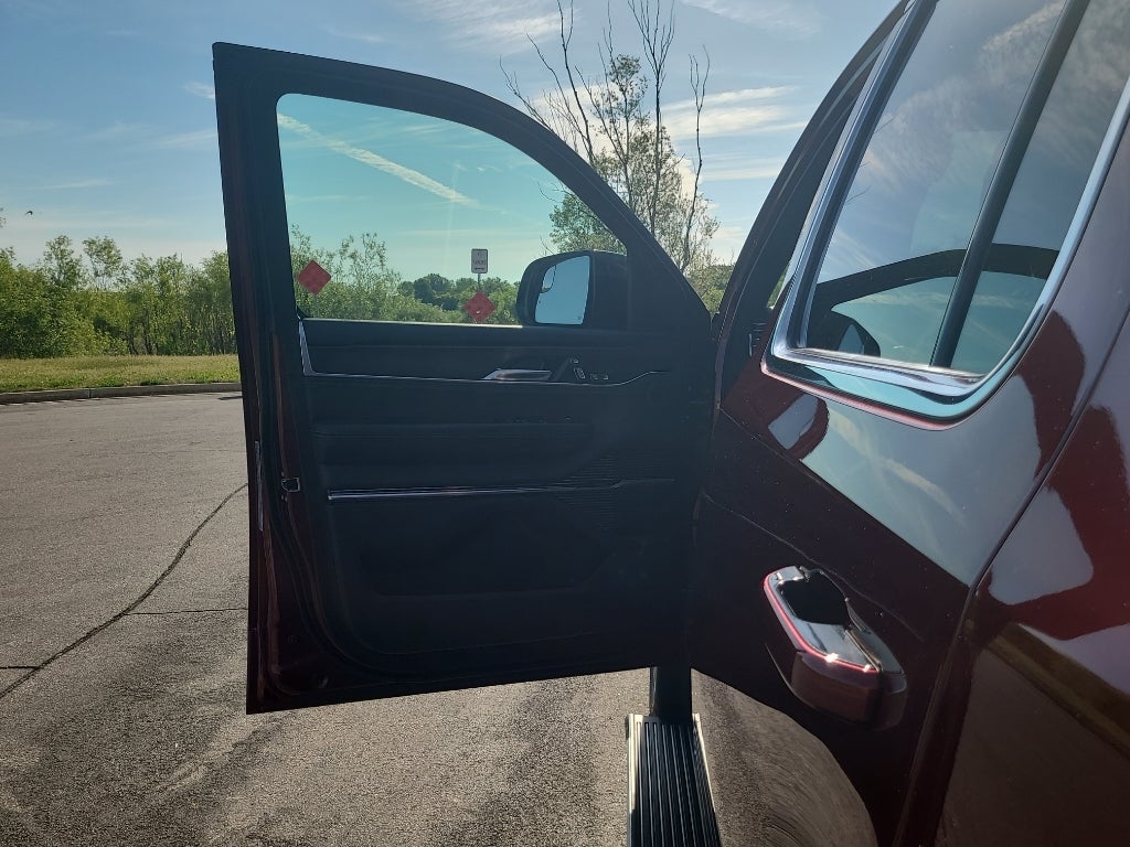 2023 Jeep Grand Wagoneer Series II