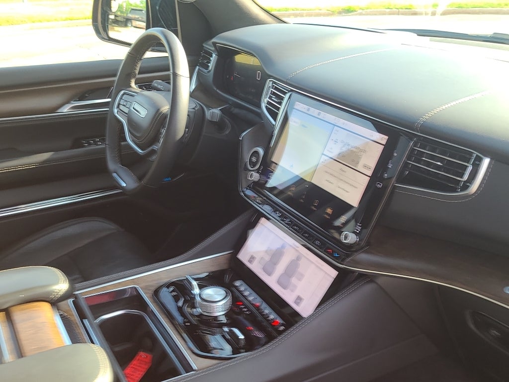 2023 Jeep Grand Wagoneer Series II