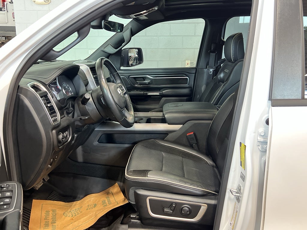 2023 RAM 1500 Laramie Night Edition w/Moonroof