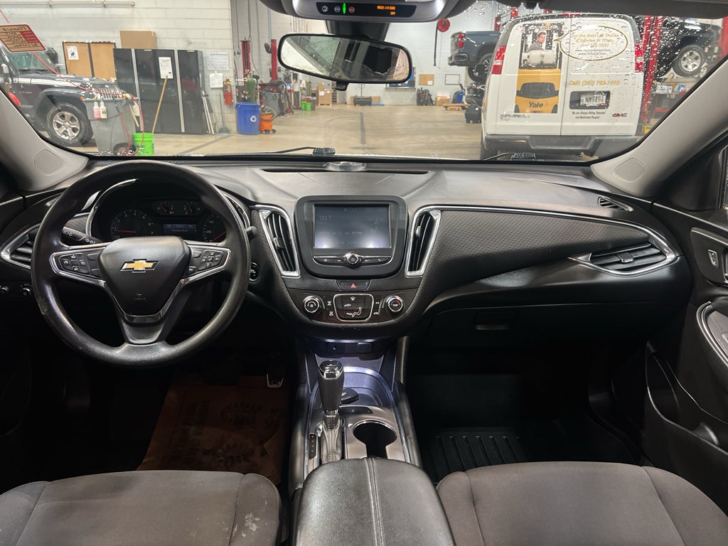 2017 Chevrolet Malibu LT