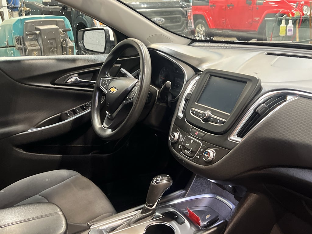 2017 Chevrolet Malibu LT