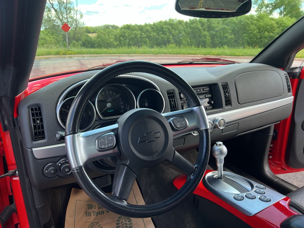 2004 Chevrolet SSR LS
