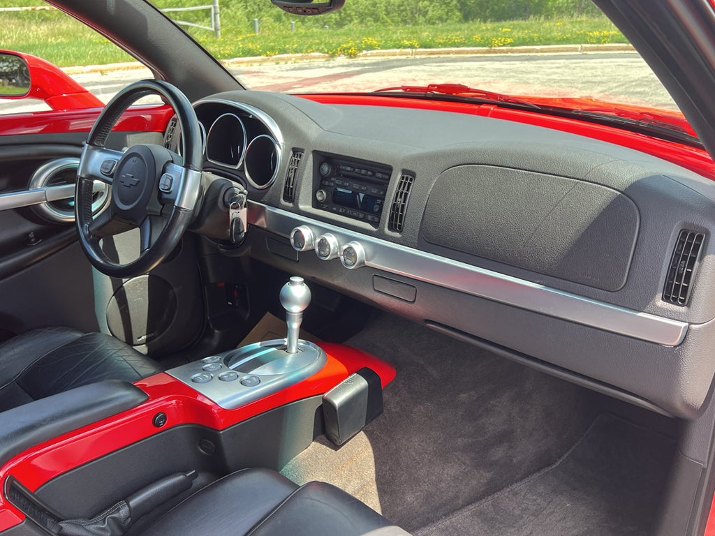 2004 Chevrolet SSR LS