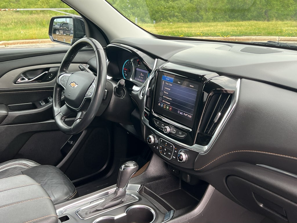 2020 Chevrolet Traverse LT Leather